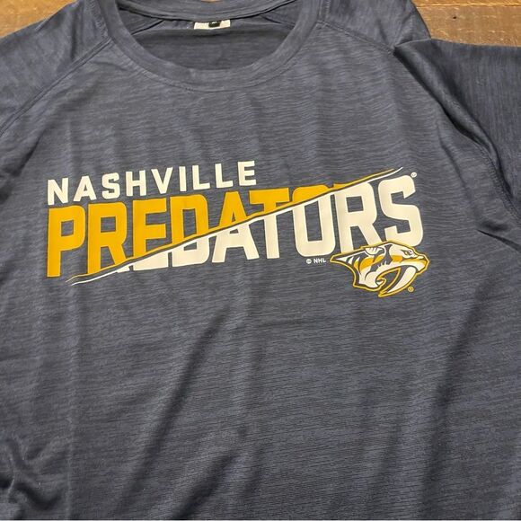 NHL‎ Nashville Predators Tee - Picture 3 of 4